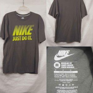 Nike tshirt, M